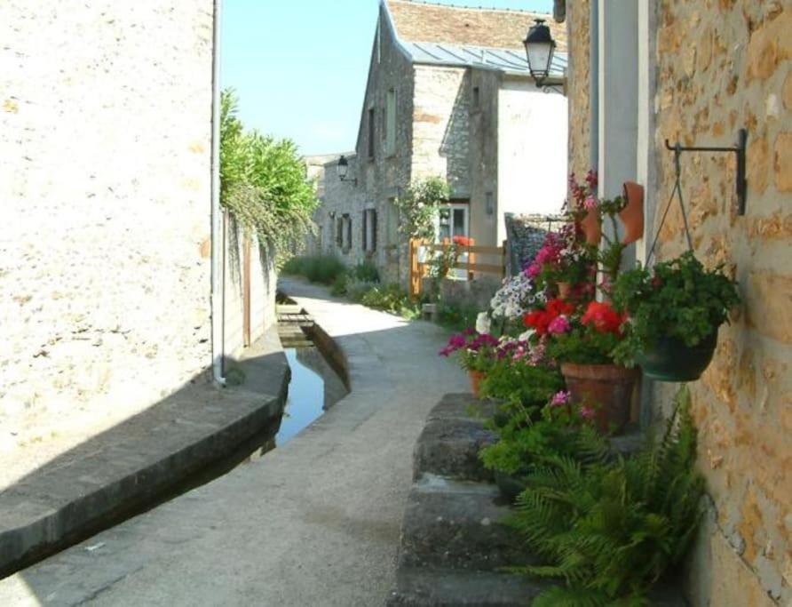 Petite Maison De Village Maincy Екстериор снимка