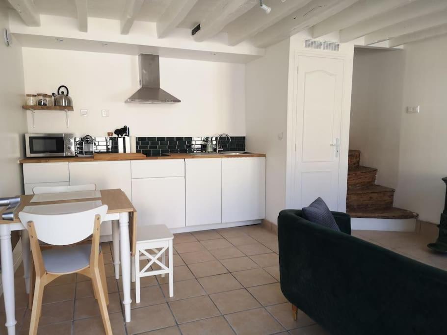 Petite Maison De Village Maincy Екстериор снимка